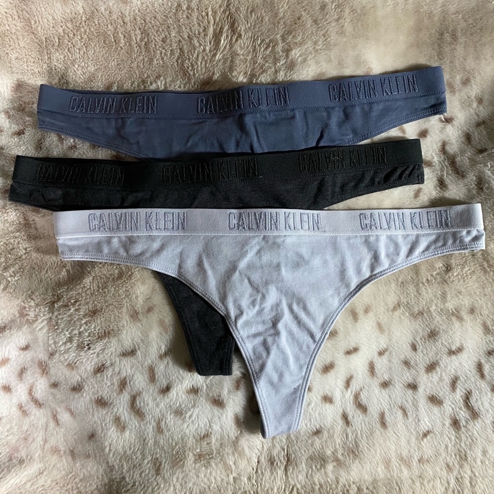 Calvin Klein Thongs